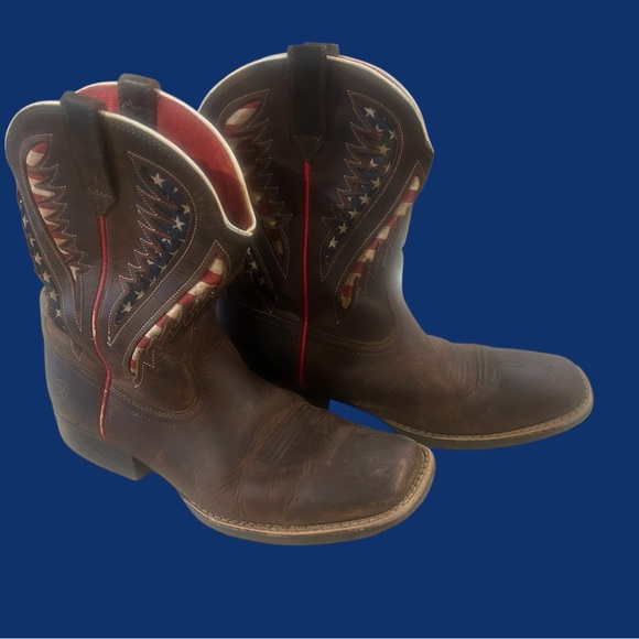 Ariat Cowboy Boots with American Flag Design, Women’s 7.5 - Picture 6 of 6